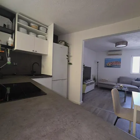 White Castle Apartment *
